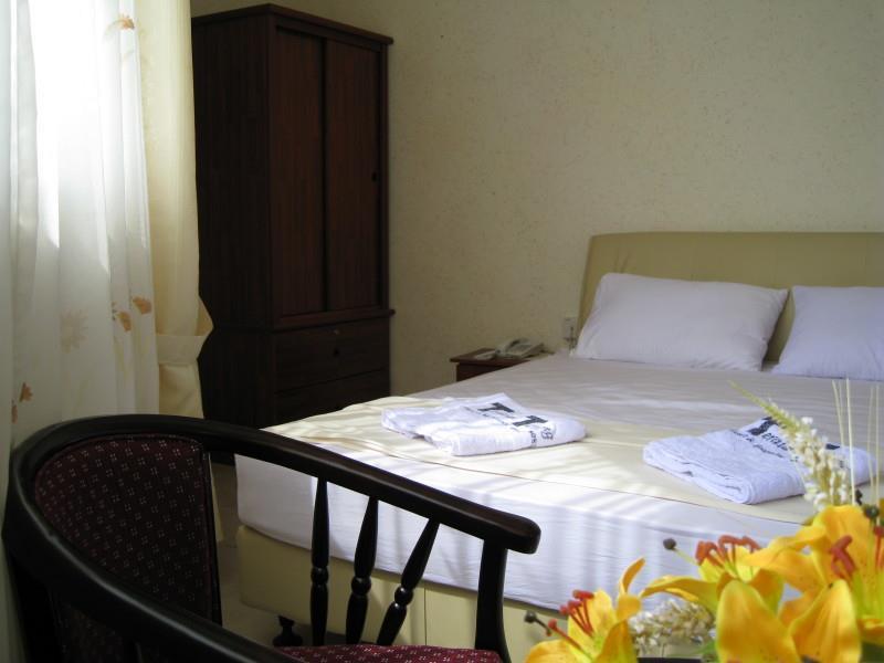 Hotel Teratai Tenang Kuala Terengganu Luaran gambar