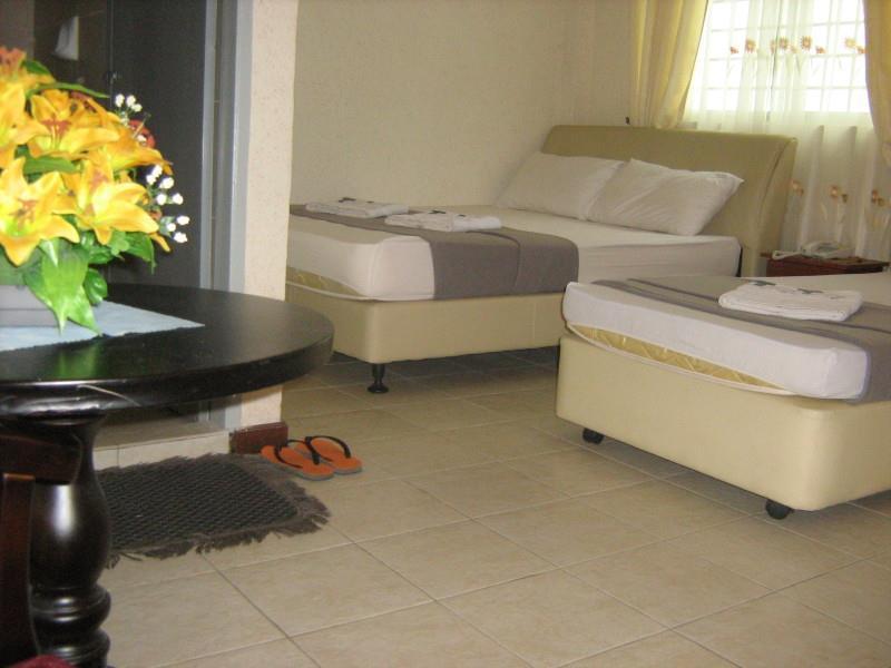 Hotel Teratai Tenang Kuala Terengganu Luaran gambar